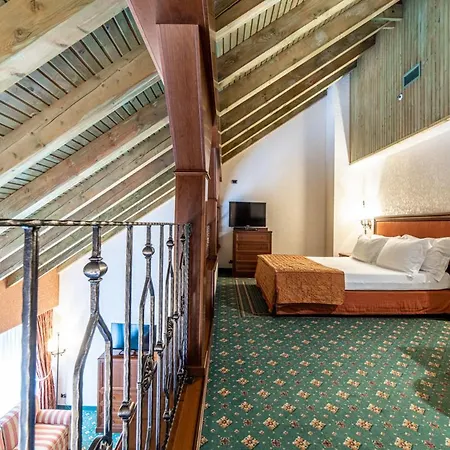Hotel Lux Garden 5*